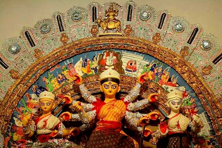 নবরাত্রিতে দেবী দুর্গার কোন ৯টি রূপ পূজিত হয়? কোন রূপের কী বিশেষত্ব?