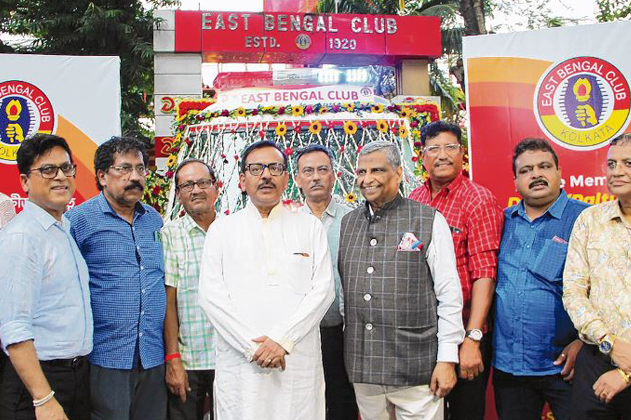 আগামী মরশুমে কলকাতা লিগে তিন প্রধানের সব ম্যাচ ময়দানেই, উদ্যোগ ক্রীড়ামন্ত্রী