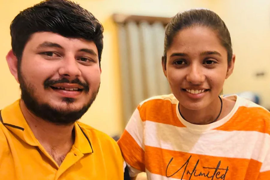 পছন্দের ছেলেকে বিয়ের সিদ্ধান্ত, ‘বেয়াদপ’ মেয়েকে খুনে অভিযুক্ত বাবা, সহযোগী কাকা!