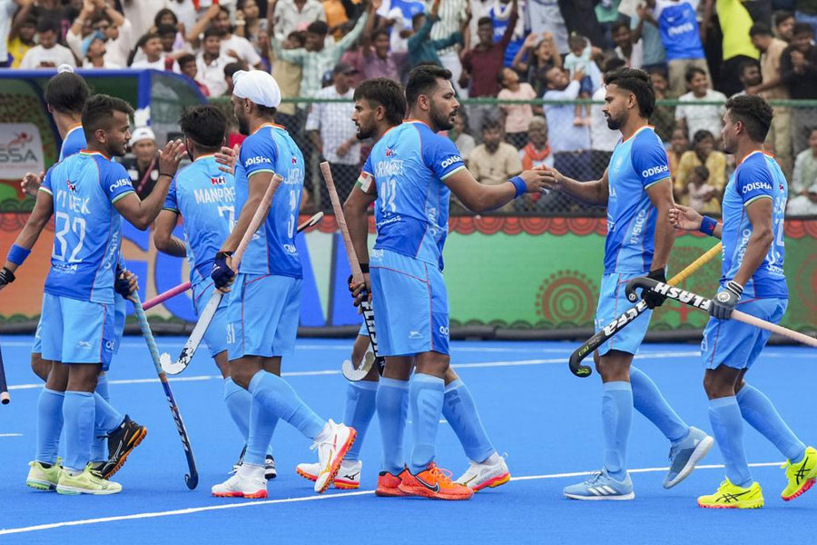 অধিনায়ক হরমনপ্রীতের জোড়া গোল, জাপানকে হারিয়ে হকি এশিয়া কাপের সুপার ফোরে ভারত
