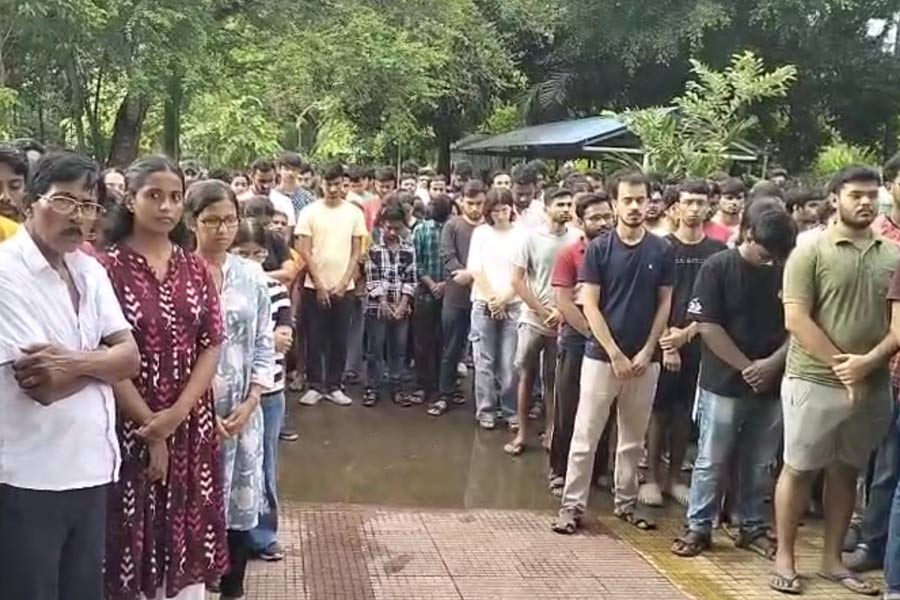 সমাধান করেনি অ্যান্টি র‌্যাগিং কমিটি! আত্মহত্যার আগে ফেসবুক পোস্ট IISER-এর পড়ুয়ার