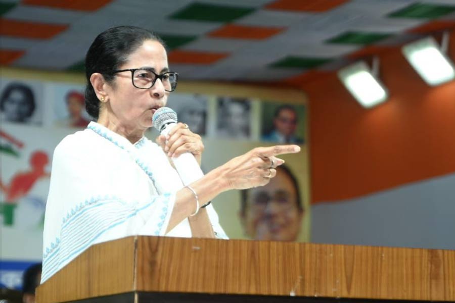 ফের জেলা সফরে মুখ্যমন্ত্রী, আজ বর্ধমানে পরিষেবা প্রদান-প্রশাসনিক বৈঠক