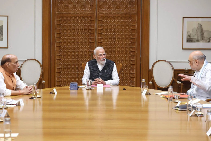 প্রধানমন্ত্রীকেও রেয়াত নয়, সংবিধান সংশোধনী বিলে নিজেকে ছাড়ের প্রস্তাব খারিজ করেন খোদ মোদি!