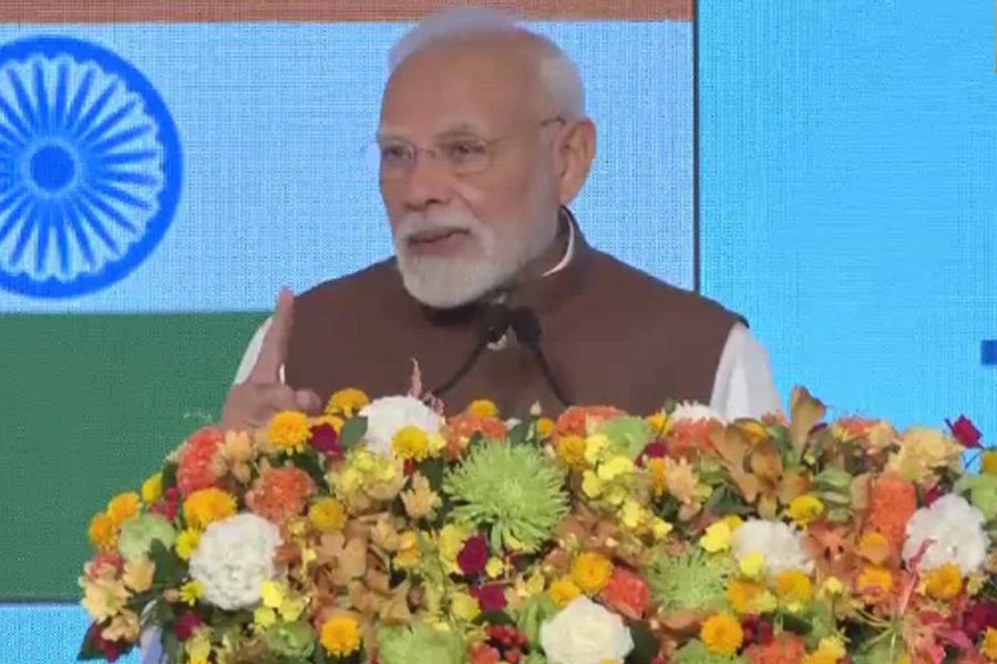 ‘বিশ্ব অনেক আশা নিয়ে ভারতের দিকে তাকিয়ে’, টোকিওয় পৌঁছেই বললেন মোদি