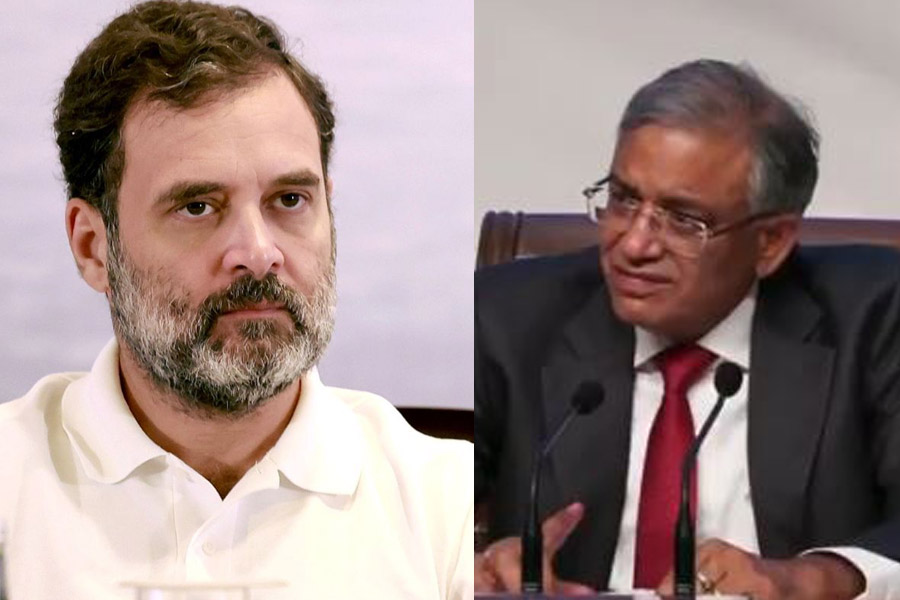 একের পর এক রাজ্যে ভোটচুরির অভিযোগ, এবার জ্ঞানেশকে সরাতে ‘ইমপিচমেন্টে’র প্রস্তুতি কংগ্রেসের