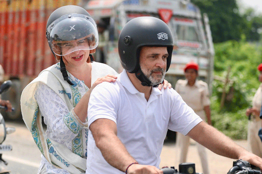 ‘ট্রাম্পের নির্দেশে ৫ ঘণ্টাতেই যুদ্ধ থামান মোদি’, অপারেশন সিঁদুর নিয়ে ফের প্রধানমন্ত্রীকে তোপ রাহুলের