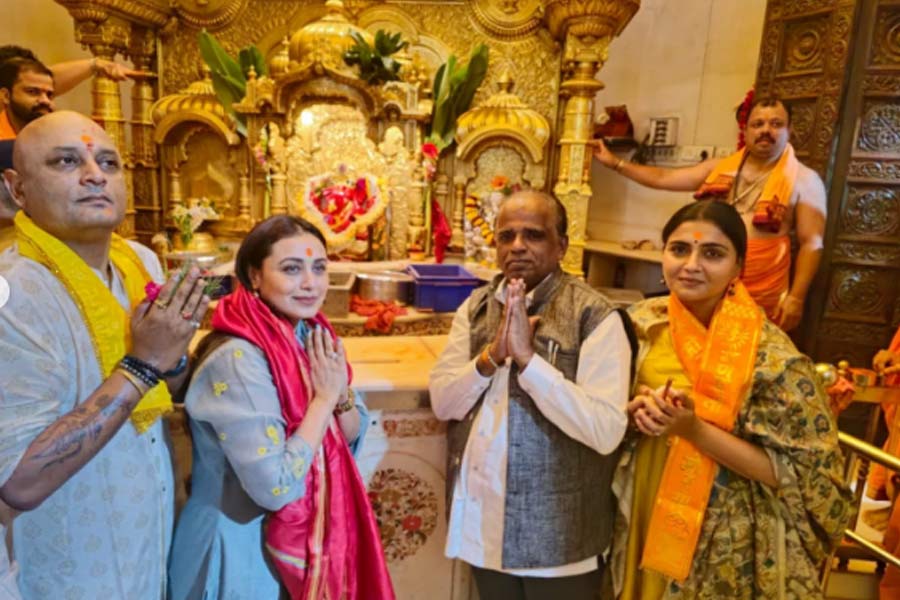 জাতীয় পুরস্কার জয়ের পরই ঈশ্বরের শরণে, সিদ্ধিবিনায়কে পুজো রানির
