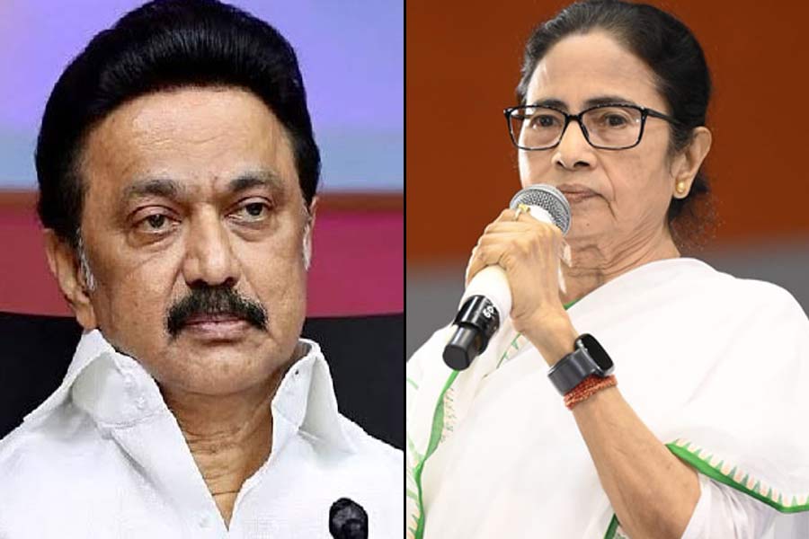 ‘ঘুরপথে সরকার ফেলার ষড়যন্ত্র’, SIR নিয়ে মমতার সুরেই কমিশন-বিজেপিকে তোপ স্ট্যালিনের