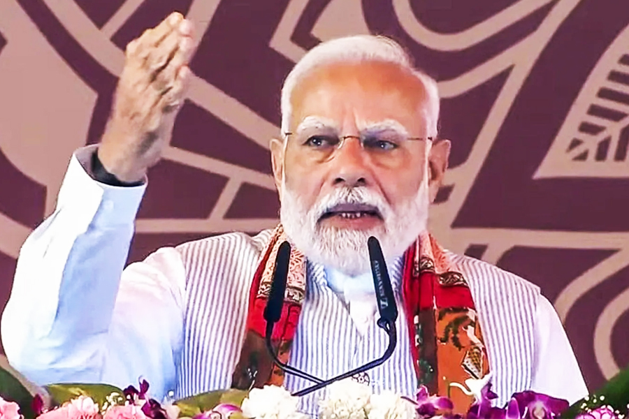 ‘পহেলগাঁওয়ের বদলা…’, পুণ্যভূমি বারাণসীতে দাঁড়িয়ে সিঁদুরের সাফল্য মহাদেবকে উৎসর্গ মোদির