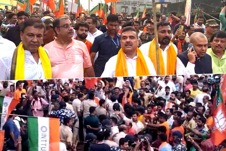 শুভেন্দুর মিছিলে তীব্র উত্তেজনা, মুখোমুখি বিজেপি-তৃণমূল সমর্থকরা
