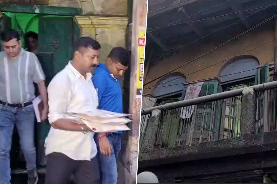 বেলেঘাটায় মানসিক ভারসাম্যহীন ছেলের বিরুদ্ধে মাকে খুনের অভিযোগ