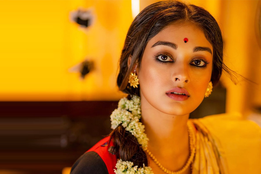 এবার পুজোয় বিবৃতির দ্বিগুণ আনন্দ, কেন? নিজেই জানালেন অভিনেত্রী