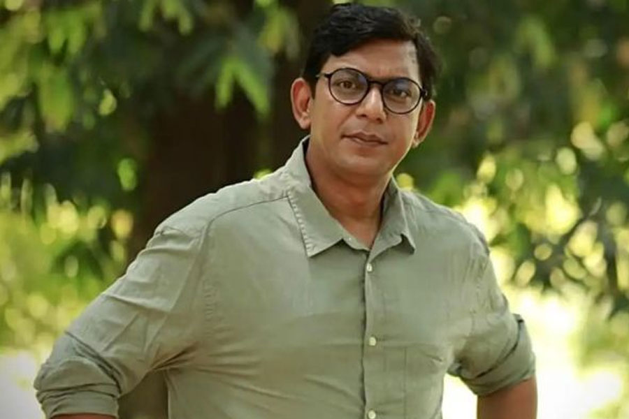 ‘অভিনেতা হিসাবে সফল হলেও সাংসারিক জীবনে ব্যর্থ’, কেন এমন স্বীকারোক্তি চঞ্চল চৌধুরীর?