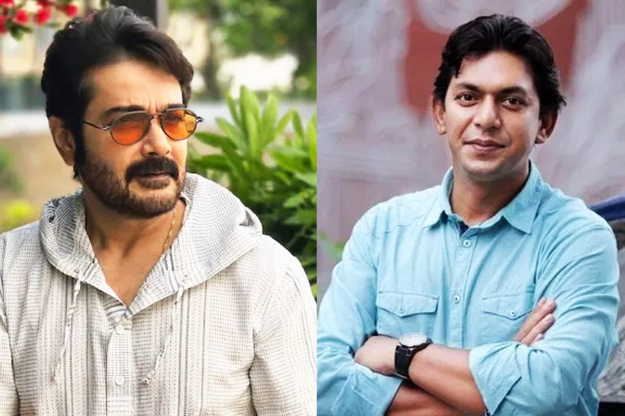 পা ছুঁয়ে প্রণাম করতে চান ‘বুম্বাদা’, অগ্রজ প্রসেনজিতের কথায় চঞ্চল চৌধুরীর চোখে জল!