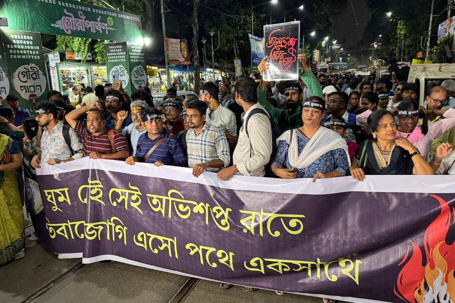 ‘বিচারহীন বছর’ কথাটাই ডাহা মিথ্যা