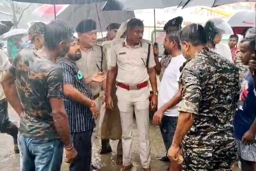 রাখির দিনে রক্তাক্ত কোচবিহার, শুটআউটে মৃত্যু তৃণমূল পঞ্চায়েত প্রধানের ছেলের