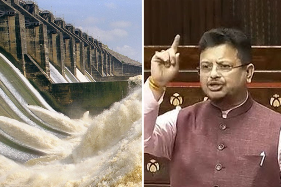 ডিভিসির জল ছাড়া নিয়ে রাজ্যের অভিযোগ মানল কেন্দ্র! অভিযোগ তথ্য গোপনেরও, সংসদে সরব তৃণমূল