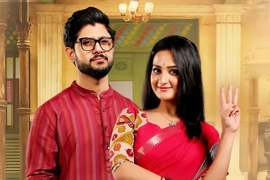শেষ হল ‘ধ্রুব-জোনাকি’র পথচলা, টিভির পর্দায় আর দেখা যাবে না ‘মিত্তির বাড়ি’র কাণ্ডকারখানা