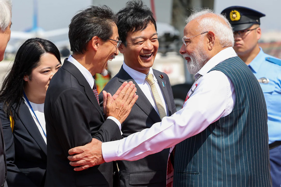 মার্কিন শুল্কযুদ্ধের আবহে জাপান সফরে মোদি, আলোচনায় বাণিজ্য থেকে কোয়াড