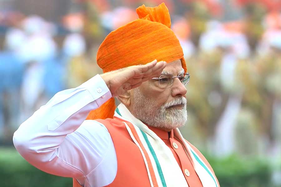 শত্রুদমনে ‘মিশন সুদর্শন চক্র’, স্বাধীনতা দিবসে নতুন আত্মনির্ভর প্রকল্পের ঘোষণা মোদির