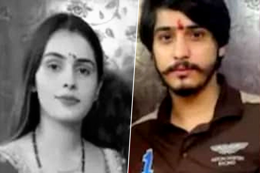 গ্রেটার নয়ডায় স্ত্রীকে জীবন্ত পুড়িয়ে মারল স্বামী!