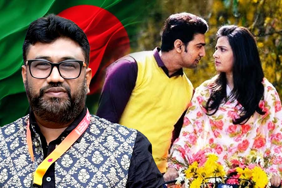 পদ্মাপারে ‘ধূমকেতু’কে মুক্তির আলো দেখাতে বাংলাদেশ হাই কমিশনের দ্বারস্থ প্রযোজক রানা
