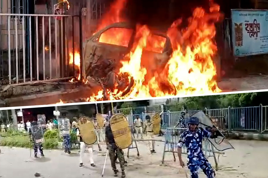 দুর্ঘটনায় আগুনে ঝলসে মৃত্যু বাইকচালকের! পুলিশ-জনতা ‘খণ্ডযুদ্ধে’ রণক্ষেত্র সল্টলেক