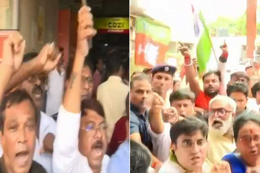 এসি লোকালে সুকান্তকে ‘জয় বাংলা’ স্লোগান, দমদমে INTTUC কর্মীদের সঙ্গে সংঘাত ‘বিরক্ত’ বিজেপি