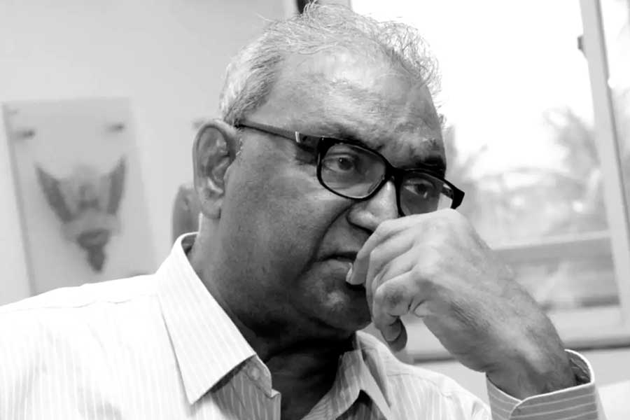 প্রয়াত হকি কিংবদন্তি ভেস পেজ, পিতৃহারা হলেন লিয়েন্ডার