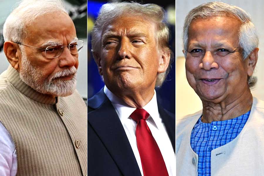 ভারতের চেয়ে কম ‘শুল্কধাক্কা’, ট্রাম্পের সিদ্ধান্তে খুশিতে ডগমগ বাংলাদেশের ইউনুস!