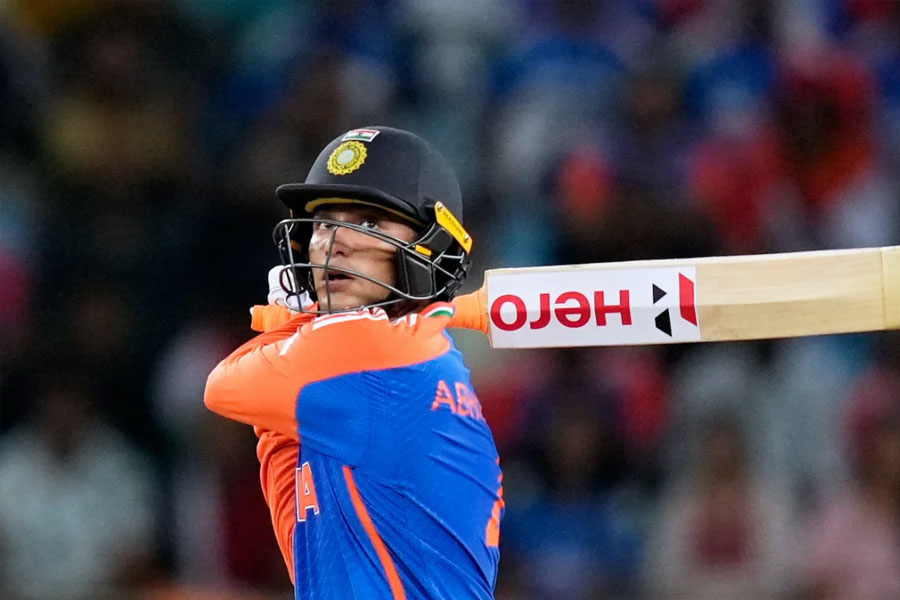 পেলেন না এশিয়া কাপে ভালো খেলার ‘পুরস্কার’, অস্ট্রেলিয়ায় ওয়ানডে দলে কেন নেই অভিষেক?