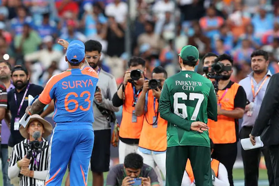 ‘পাইক্রফট কোনও স্কুল শিক্ষক নন’, করমর্দন ইস্যুতে পাকিস্তানকে তীব্র নিন্দা অশ্বিনের