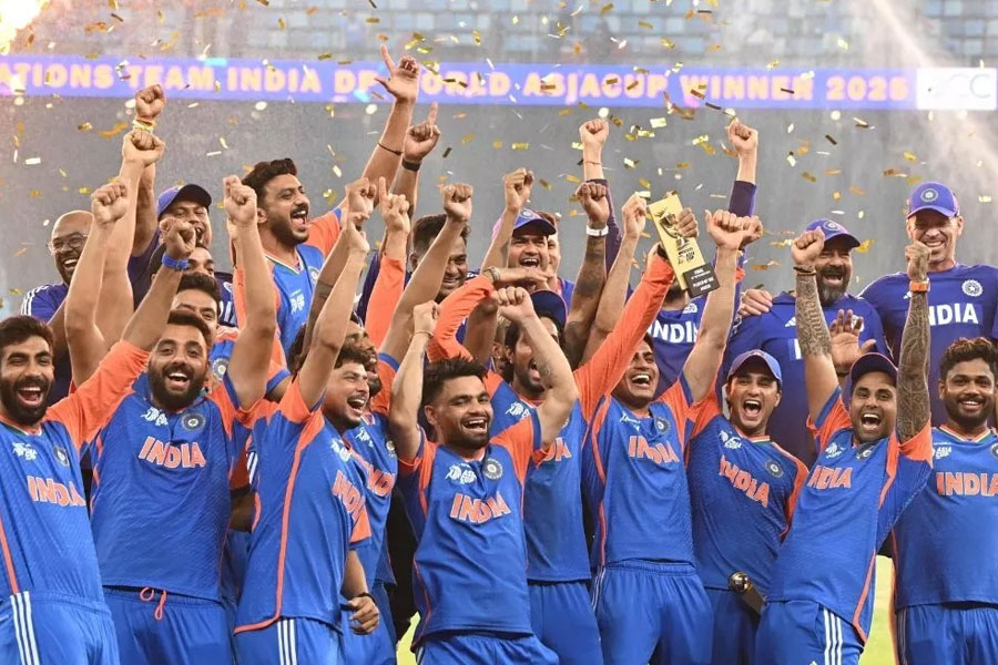 ট্রফি নিয়ে পগার পার নকভি! কীভাবে হকের এশিয়া কাপ ফেরত পাবে টিম ইন্ডিয়া?