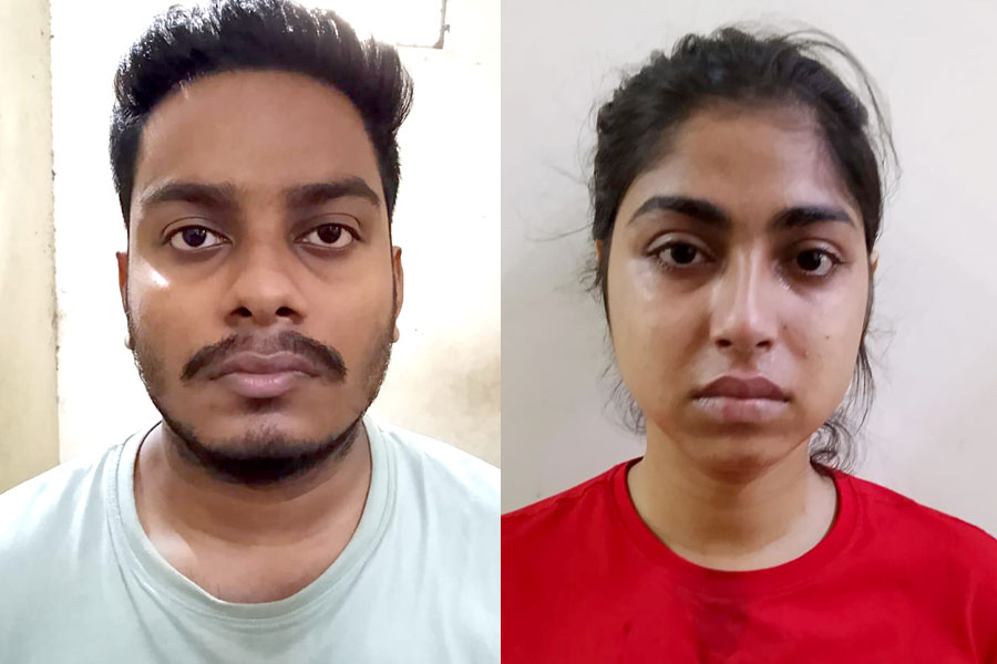 বারাসতে বান্টি-বাবলি, বাইক চুরি করে পুলিশের ফাঁদে উচ্চশিক্ষিত প্রেমিক যুগল!