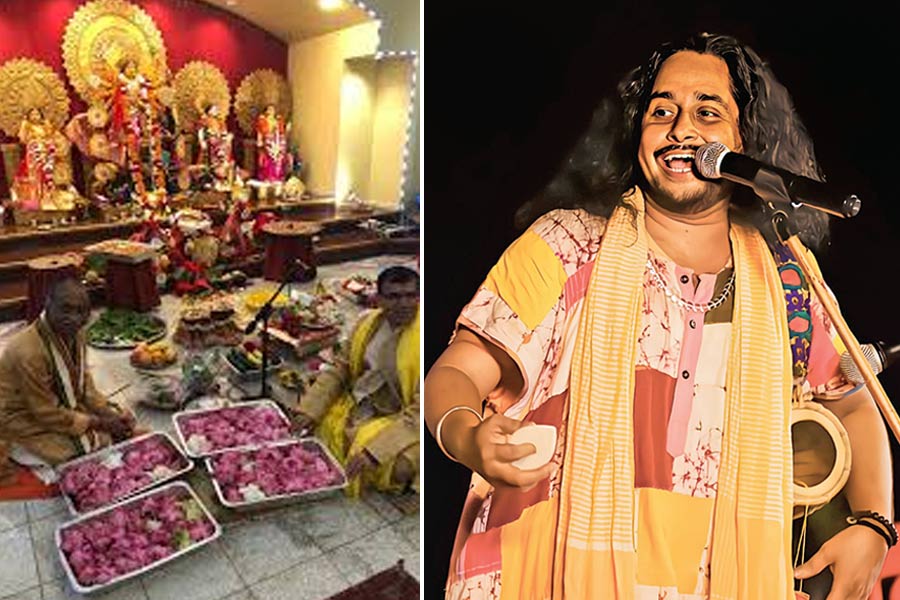 দুর্গোৎসবে বাঙালিয়ানায় মজেছে আমেরিকা! বাউল গানের সুরে মুগ্ধ জর্জ, জিমিরা