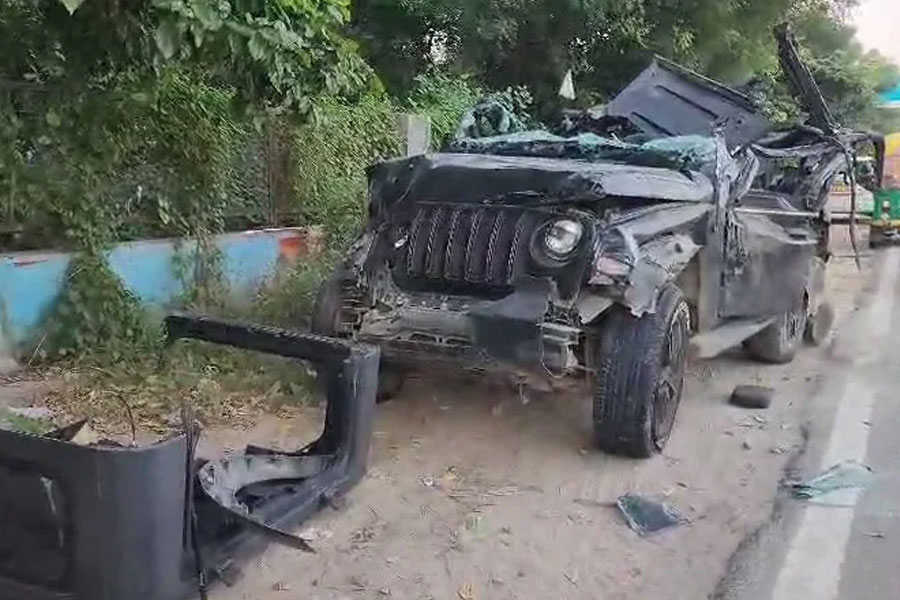 ভয়াবহ দুর্ঘটনা গুরুগ্রামে! নিয়ন্ত্রণ হারিয়ে ডিভাইডারে ধাক্কা গাড়ির, মৃত ৫