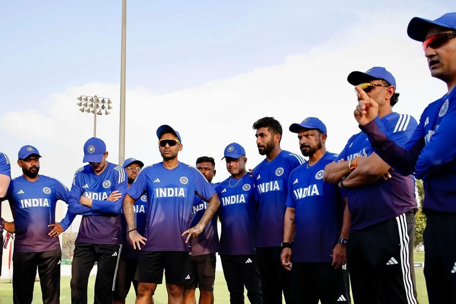 দুবাইয়ের উত্তাপের মধ্যে জট সঞ্জু ধাঁধায়, এশিয়া কাপে কী হতে পারে ভারতের প্রথম একাদশ?