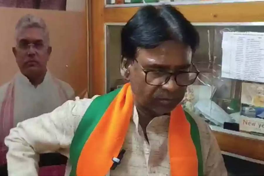 নাগরাকাটায় হামলার জের, নিরাপত্তা বাড়ল বিজেপি সাংসদ খগেন মুর্মুর
