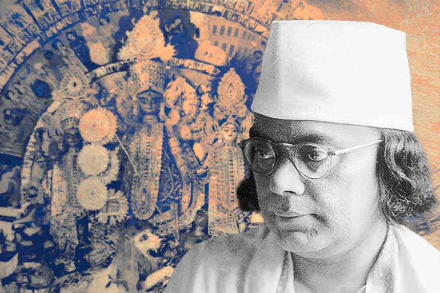 ষষ্ঠীতেই হয়েছিল ইংরেজ বিসর্জনের পালা! ‘দেবী দুর্গা’র গানে স্বাধীনতার হুঙ্কার নজরুলের