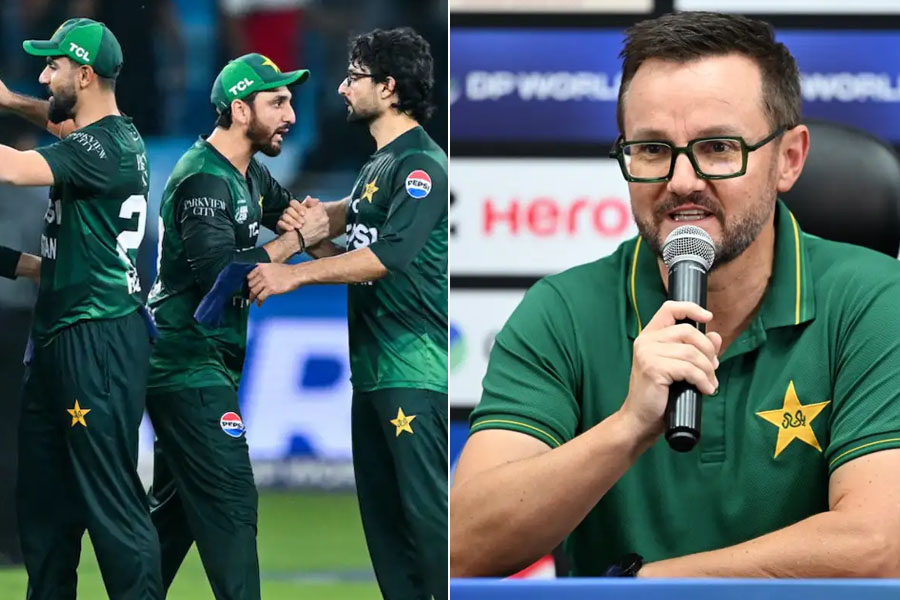 ‘ভারতবিদ্বেষী’ আচরণের পরেও পাক ক্রিকেটারদের পাশে কোচ! কী বললেন হেসন?