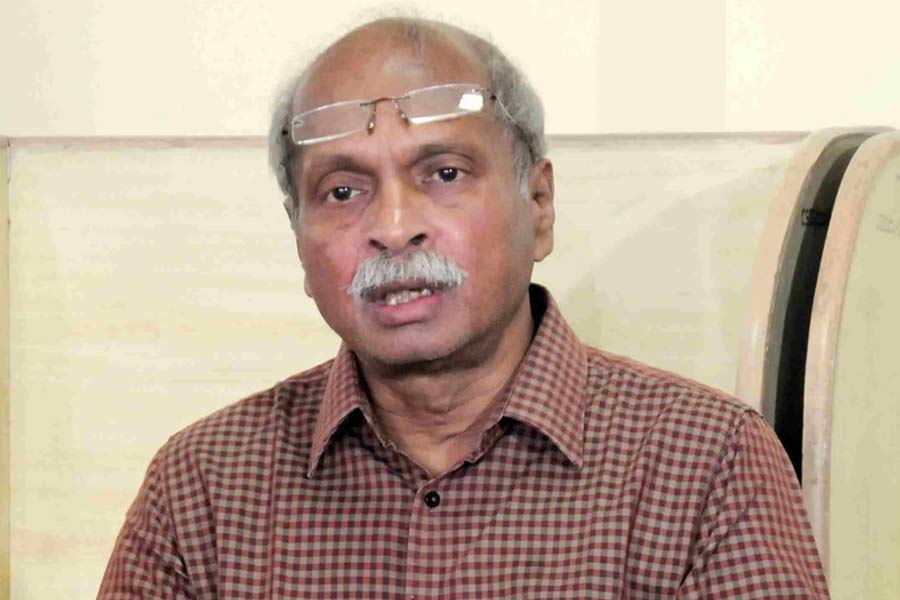 ‘যোগ্য’-‘অযোগ্য’ বিতর্কের মাঝে রবিতে পরীক্ষায় ৩ লক্ষ, প্রশ্নফাঁস রুখতে বিশেষ ব্যবস্থা SSC’র