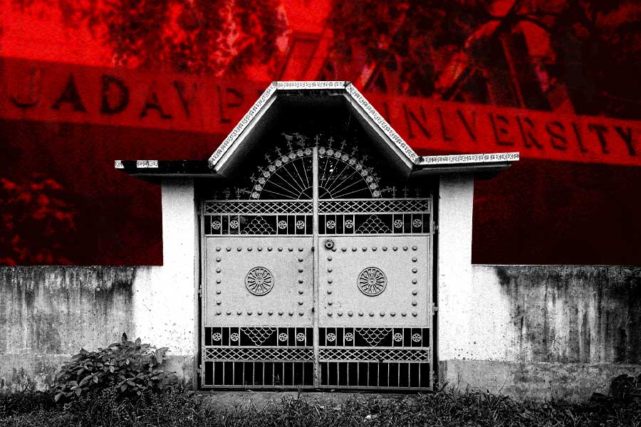 বিচার দাও গো মা! পুজো এলেই তীব্র শোক উথলে ওঠে ‘স্বপ্নহীন’ বগুলায়