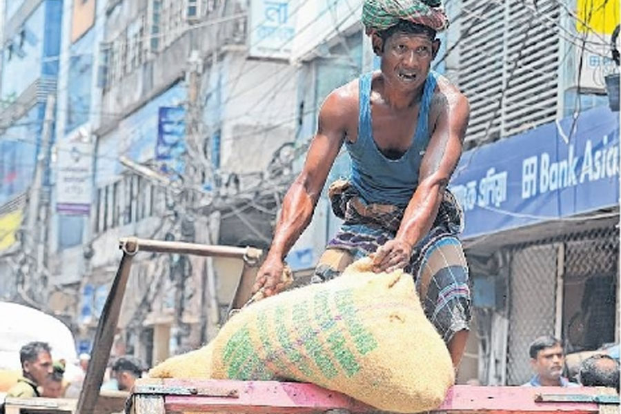 ফেলো কড়ি দাও কর