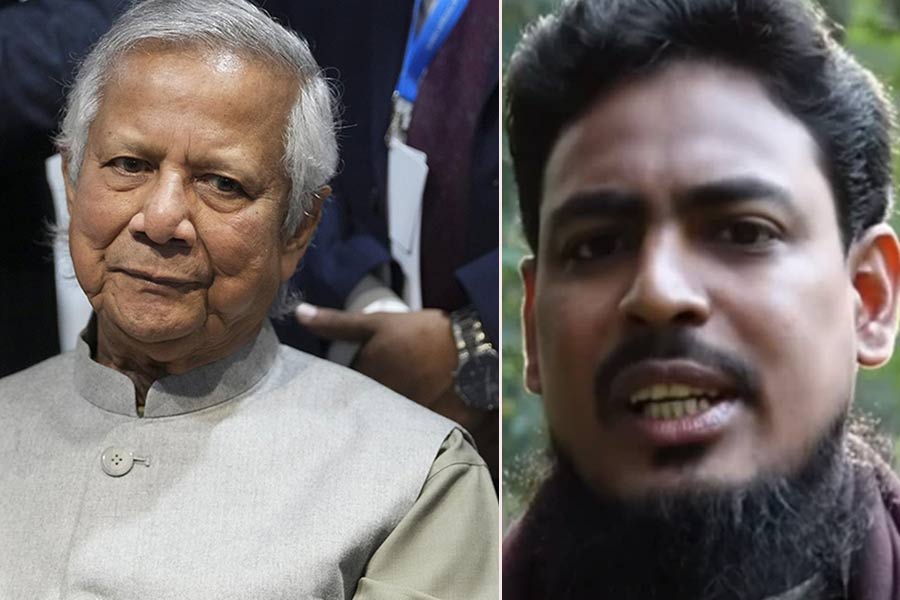 নিউইয়র্ক পৌঁছতেই আক্রান্ত ইউনুসের সফরসঙ্গী, এনসিপি নেতাকে ডিম ছুঁড়ে হামলা!