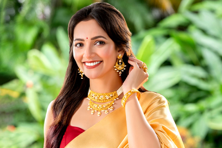 আশ্বিনের শারদসম্ভারে বিসি সেন জুয়েলার্সের উপহার ‘শিউলি কালেকশনে’র গয়না