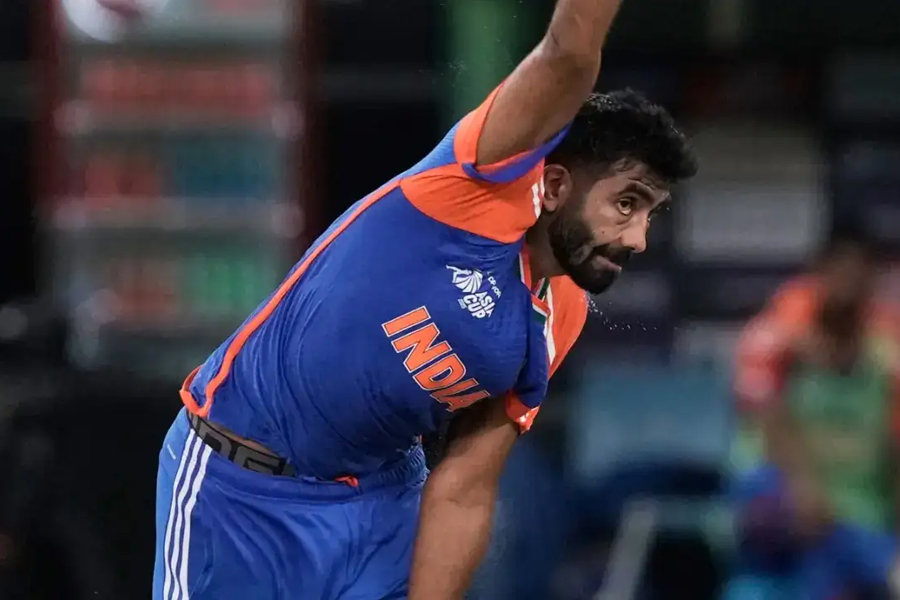 এশিয়া কাপে নিয়মরক্ষার ম্যাচে বিশ্রামে বুমরাহ! অবশেষে সুযোগ নজিরের সামনে থাকা পেসারের?