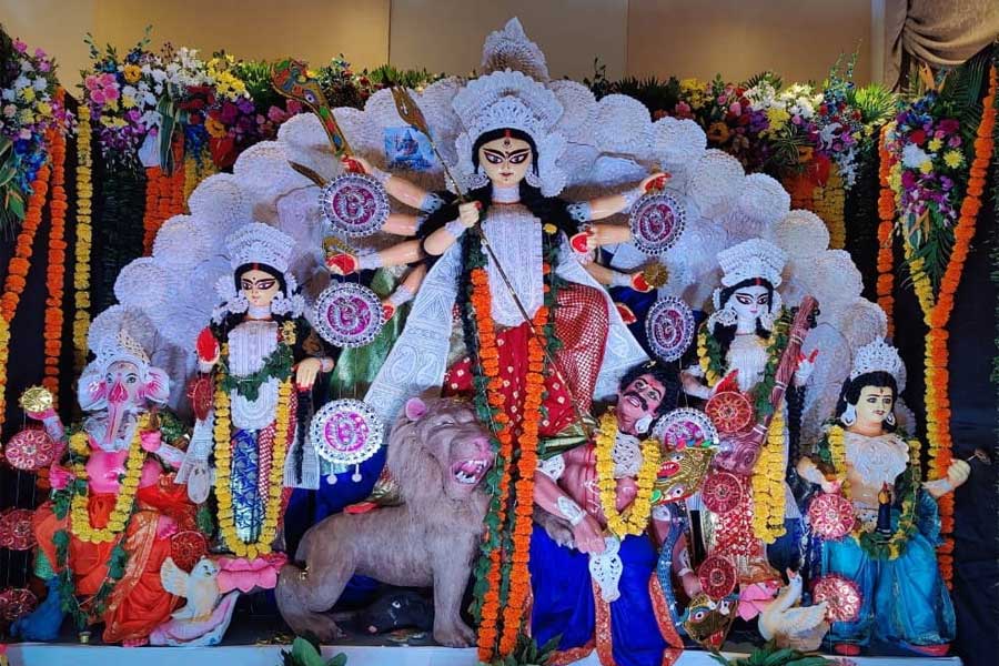 প্রবাসের মাটিতে মেলবন্ধনের পুজো, মহারাষ্ট্রেও ভরপুর শারদোৎসবের আমেজ