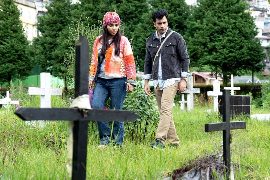 ‘যত কাণ্ড কলকাতাতেই’ রিভিউ: ফেলুদাকে শ্রদ্ধার্ঘ্য জানিয়ে কলকাতাকে খুঁজলেন ‘তোপসে’ আবির