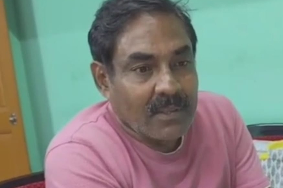 স্কুলের ভিতরই প্রধান শিক্ষককে মার! গ্রেপ্তার পরিচালন সমিতির সভাপতি, চাঞ্চল্য কাকদ্বীপে
