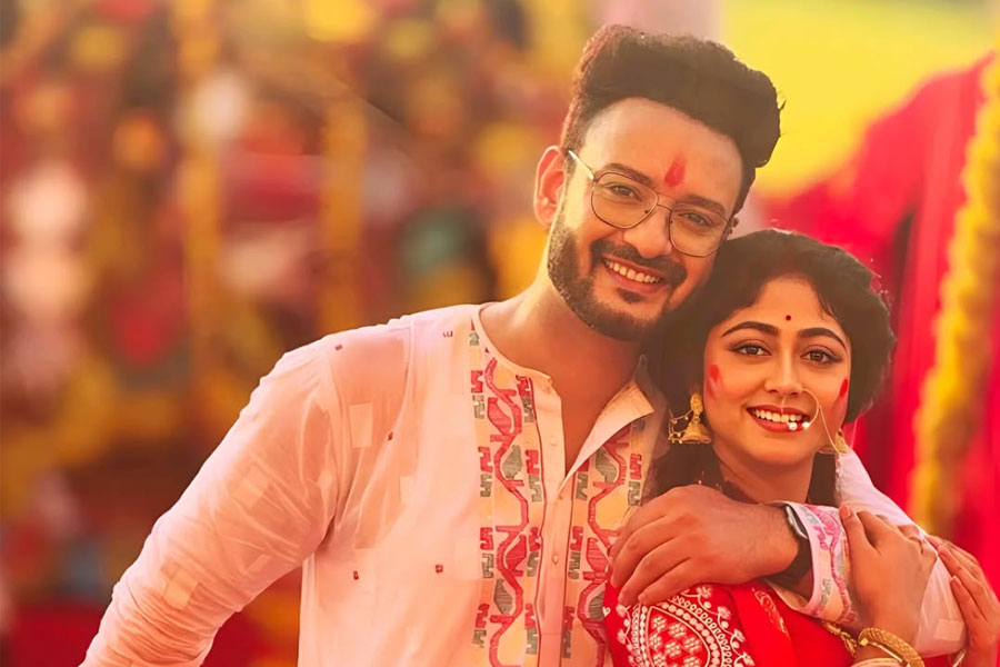 পুজোর শুরুতেই শেষ ‘কথাগ্নি’র পথ চলা! টেলিভিশনের পর্দায় কথা-এভি জুটিকে আর দেখা যাবে না